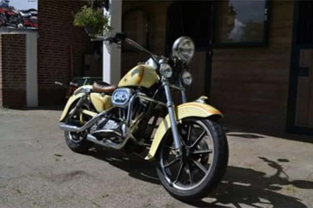 HARLEY-DAVIDSON SPORTSTER (1990) thumbnail 2