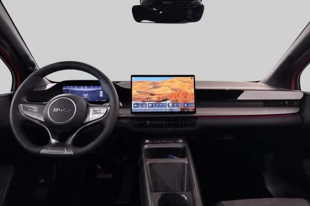 BYD Dolphin (2026) thumbnail 5
