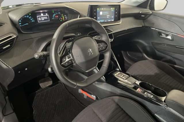 Peugeot e-208 (2022) thumbnail 4