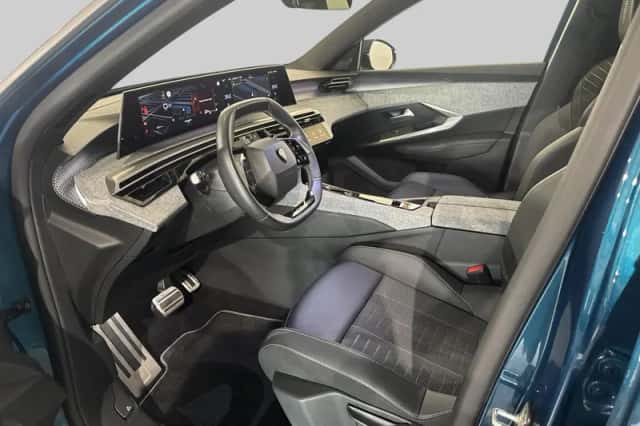 Peugeot 5008 (2025) thumbnail 4