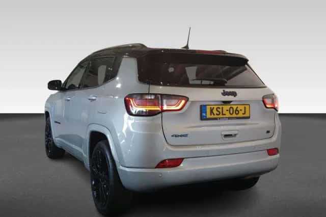 Jeep Compass (2023) thumbnail 3