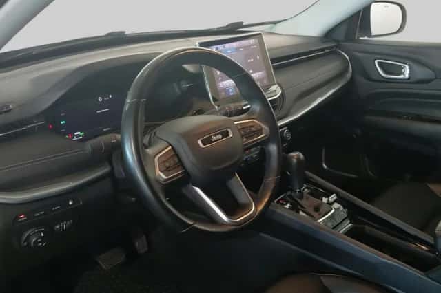 Jeep Compass (2023) thumbnail 4