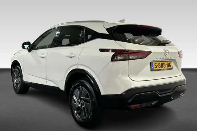 Nissan Qashqai (2023) thumbnail 3