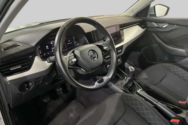 Škoda Kamiq (2021) thumbnail 4