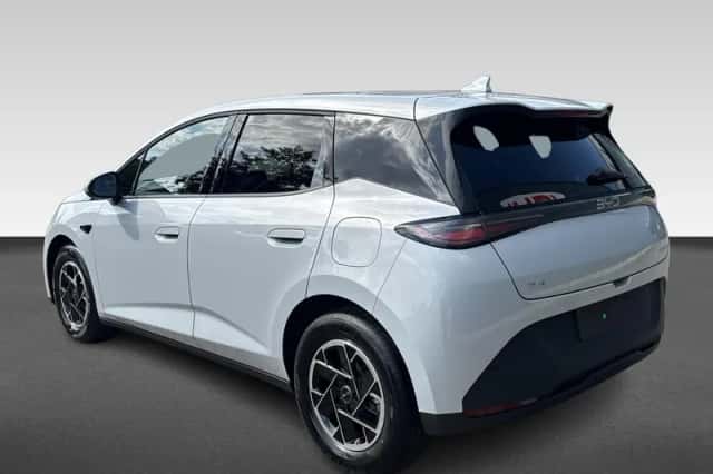 BYD Dolphin (2026) thumbnail 3