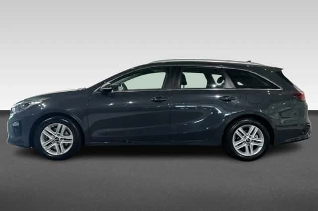 Kia Ceed Sportswagon (2020) thumbnail 2