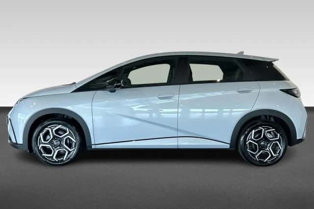 BYD Dolphin (2026) thumbnail 2