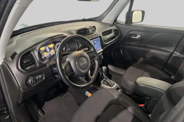 Jeep Renegade (2018) thumbnail 4