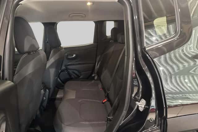 Jeep Renegade (2018) thumbnail 6