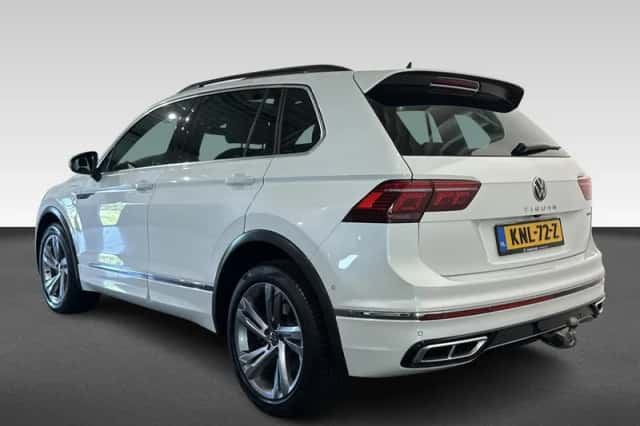 Volkswagen Tiguan (2023) thumbnail 3