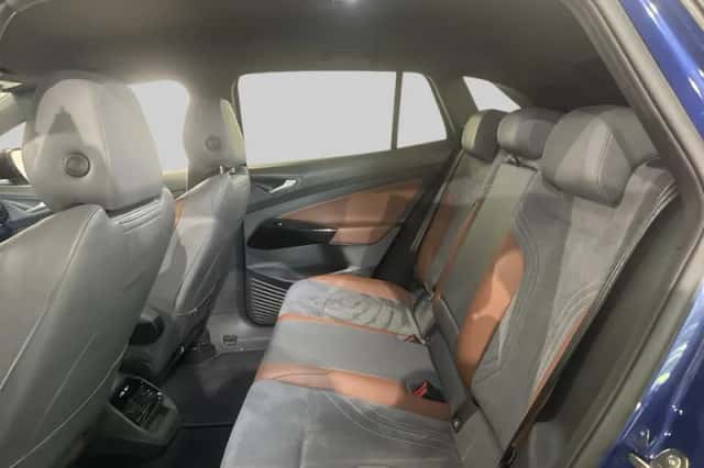 Volkswagen ID.4 (2020) thumbnail 6