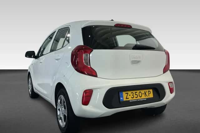 Kia Picanto (2024) thumbnail 3