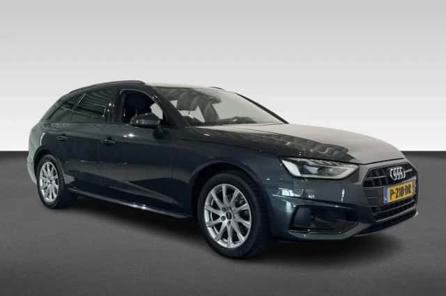 Audi A4 (2022) thumbnail 2