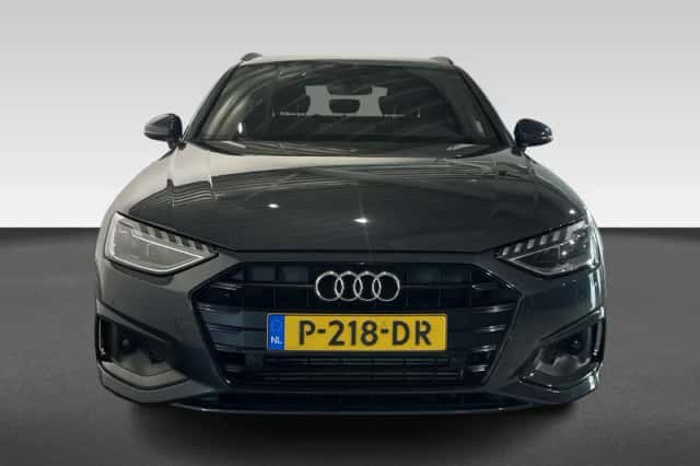 Audi A4 (2022) thumbnail 3