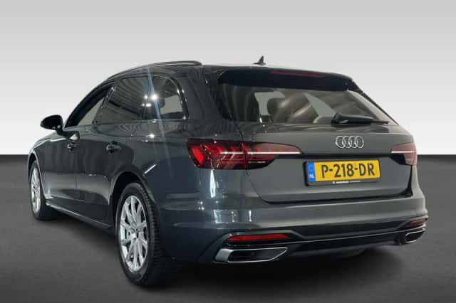 Audi A4 (2022) thumbnail 5