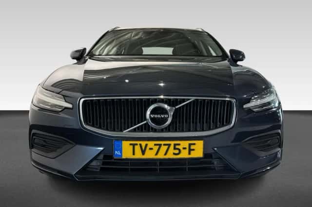 Volvo V60 (2018) thumbnail 4