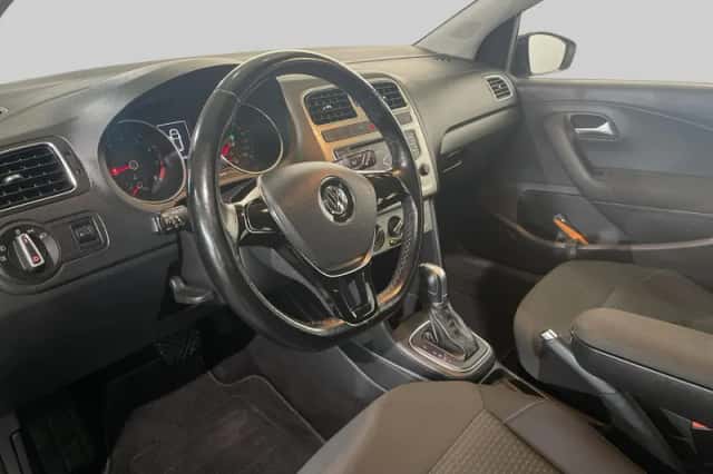Volkswagen Polo (2017) thumbnail 4