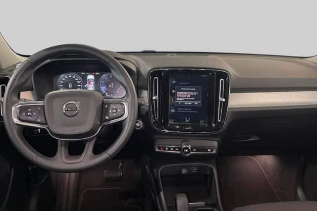 Volvo XC40 (2022) thumbnail 5