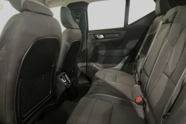 Volvo XC40 (2022) thumbnail 6