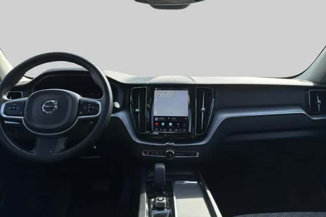Volvo XC60 (2022) thumbnail 5