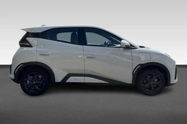 BYD Dolphin (2026) thumbnail 6