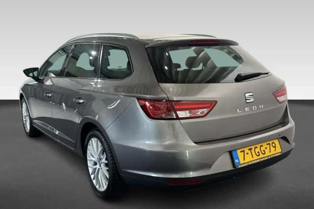 SEAT Leon (2014) thumbnail 3