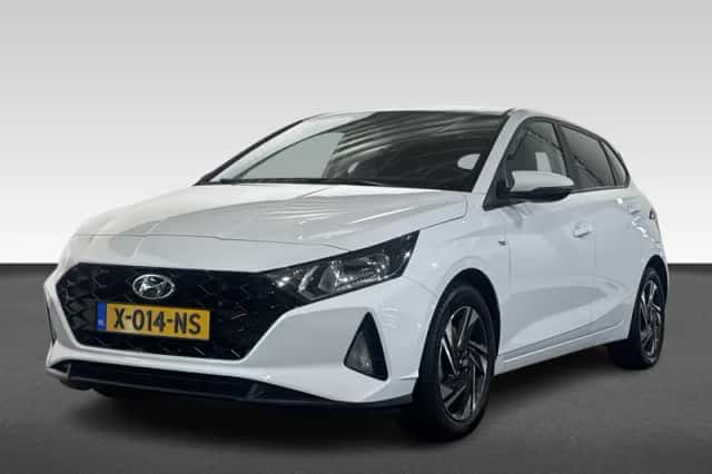 Hyundai i20 (2024) thumbnail 1