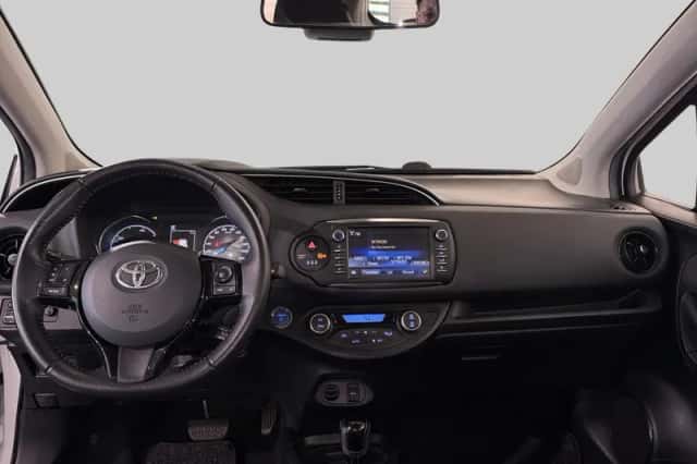 Toyota Yaris (2018) thumbnail 5