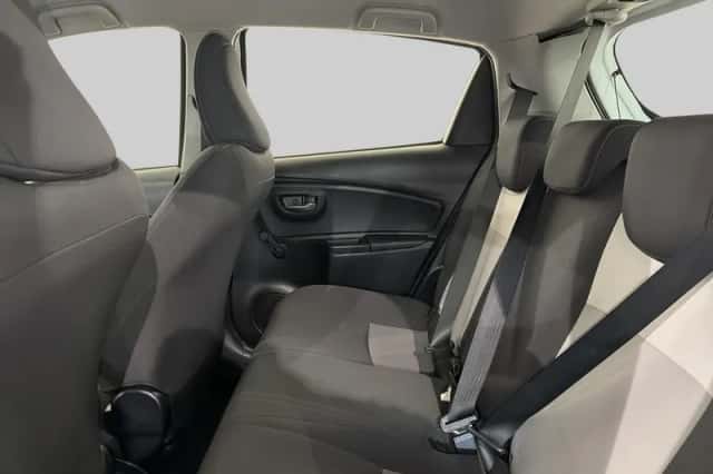 Toyota Yaris (2018) thumbnail 6