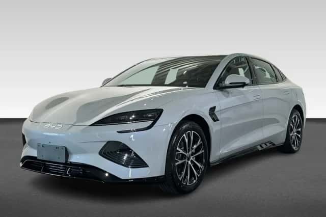 BYD Seal (2026) thumbnail 1