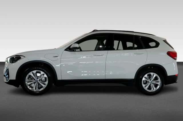 BMW X1 (2022) thumbnail 2