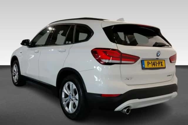BMW X1 (2022) thumbnail 3