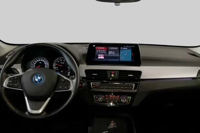 BMW X1 (2022) thumbnail 5