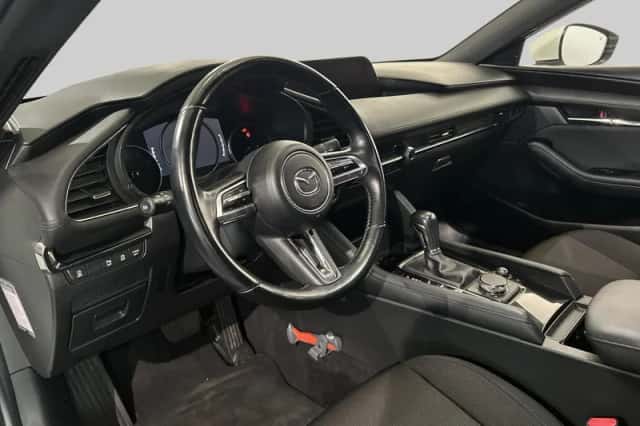 Mazda 3 (2021) thumbnail 4