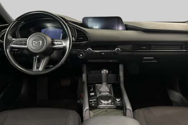 Mazda 3 (2021) thumbnail 5