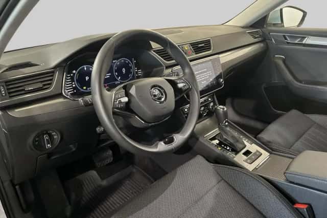 Škoda Superb (2025) thumbnail 4