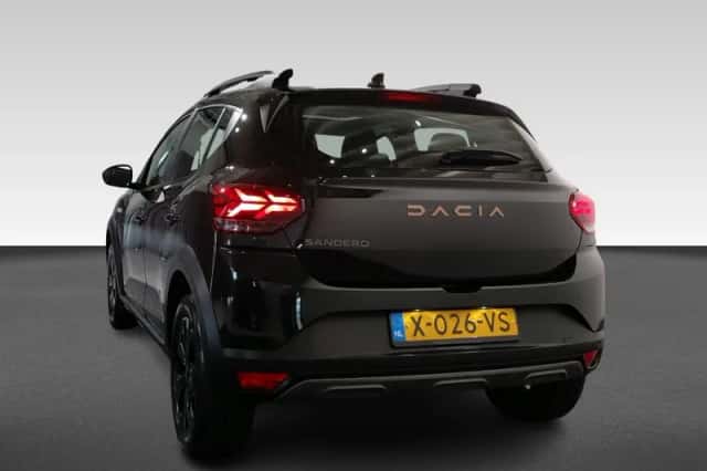 Dacia Sandero Stepway (2024) thumbnail 3