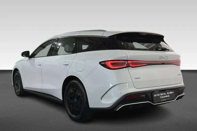 BYD Seal (2026) thumbnail 3