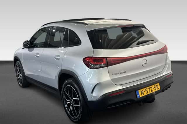 Mercedes-Benz EQA (2021) thumbnail 3