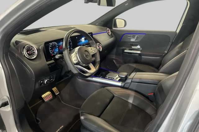 Mercedes-Benz EQA (2021) thumbnail 4