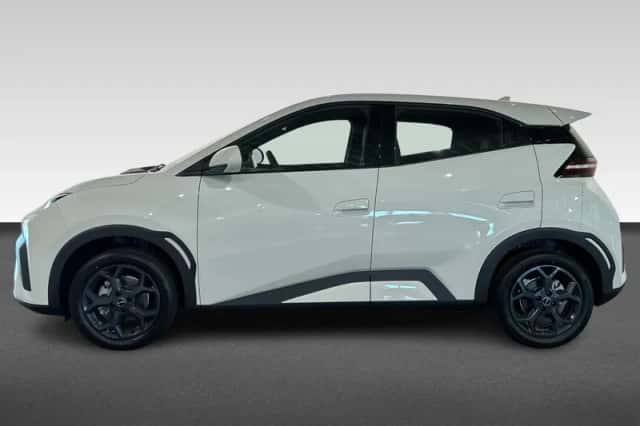 BYD Dolphin (2026) thumbnail 2