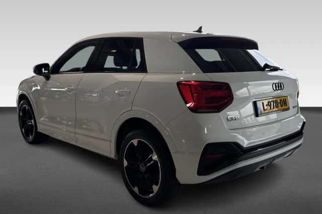 Audi Q2 (2021) thumbnail 3