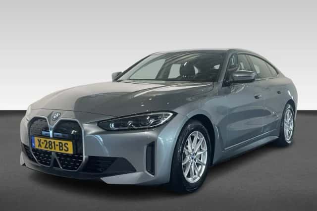 BMW i4 (2023) thumbnail 1