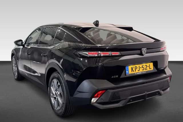 Peugeot 408 (2024) thumbnail 3
