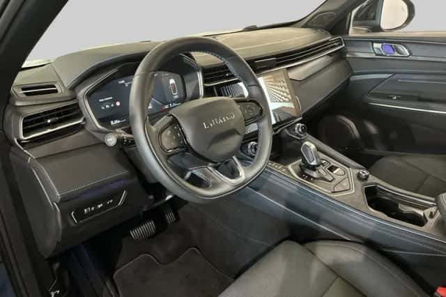 Lynk & Co 01 (2024) thumbnail 4