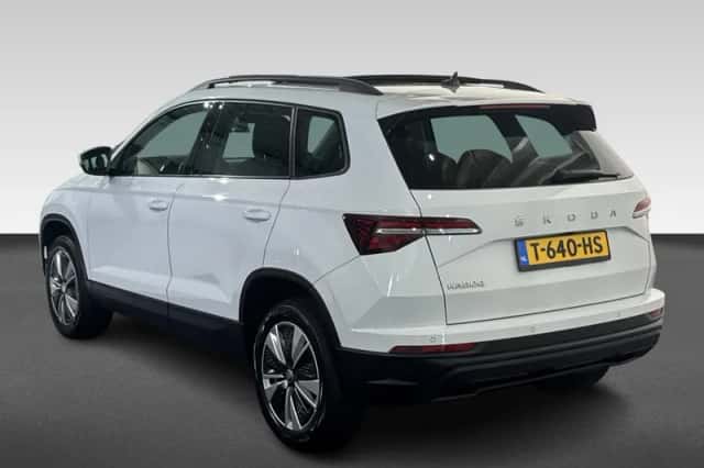 Škoda Karoq (2023) thumbnail 3