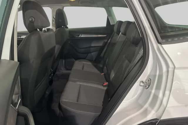 Škoda Karoq (2023) thumbnail 6