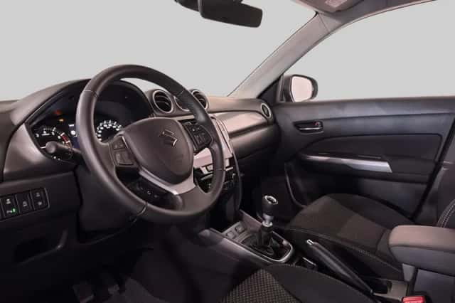 Suzuki Vitara (2024) thumbnail 3