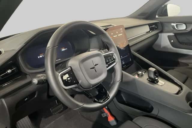Polestar 2 (2025) thumbnail 4