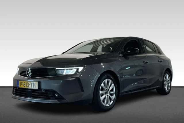 Opel Astra (2022) thumbnail 1